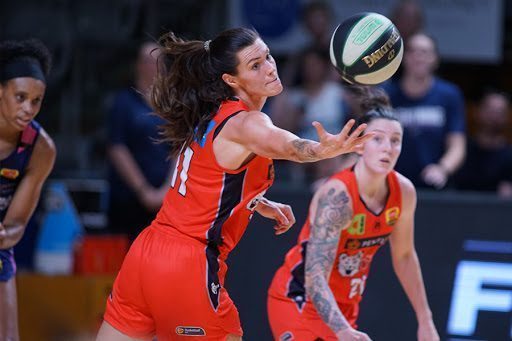 Seekamp injury sours Lightning scrape home over&nbsp;Lynx