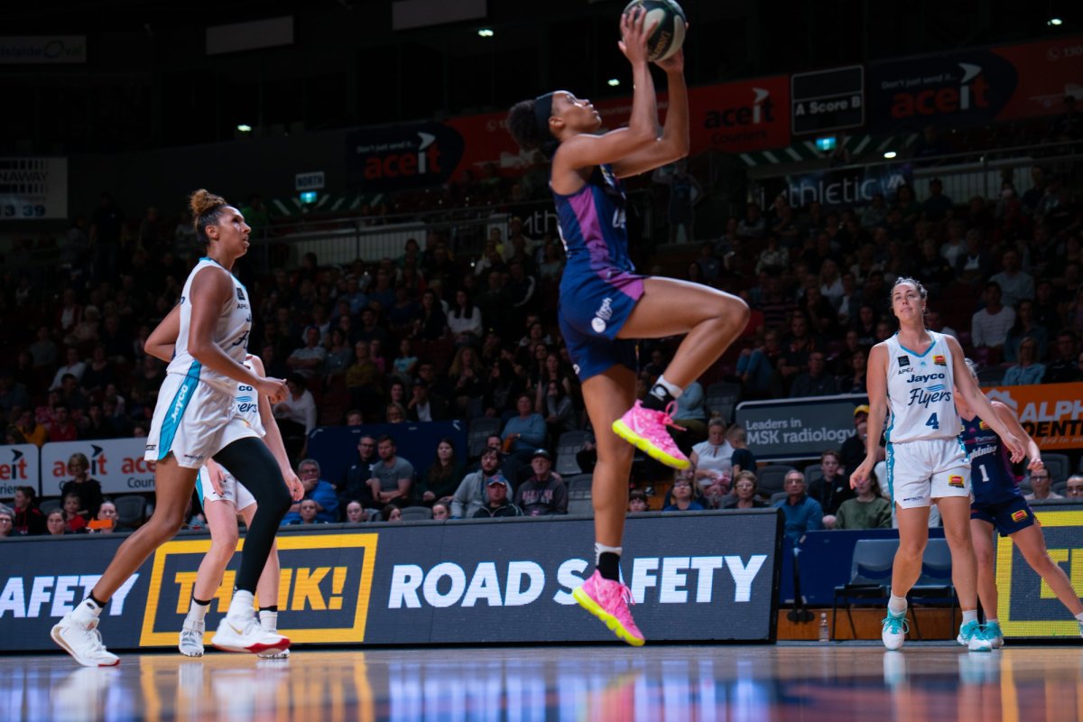 WNBL SUPER SEMI FINAL PREVIEW: SOUTHSIDE FLYERS VS ADELAIDE&nbsp;LIGHTNING