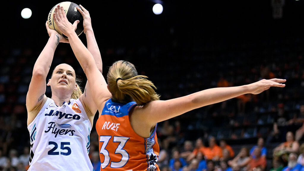 WNBL RD 4 – Lauren Jackson and the Lightning&nbsp;thieves
