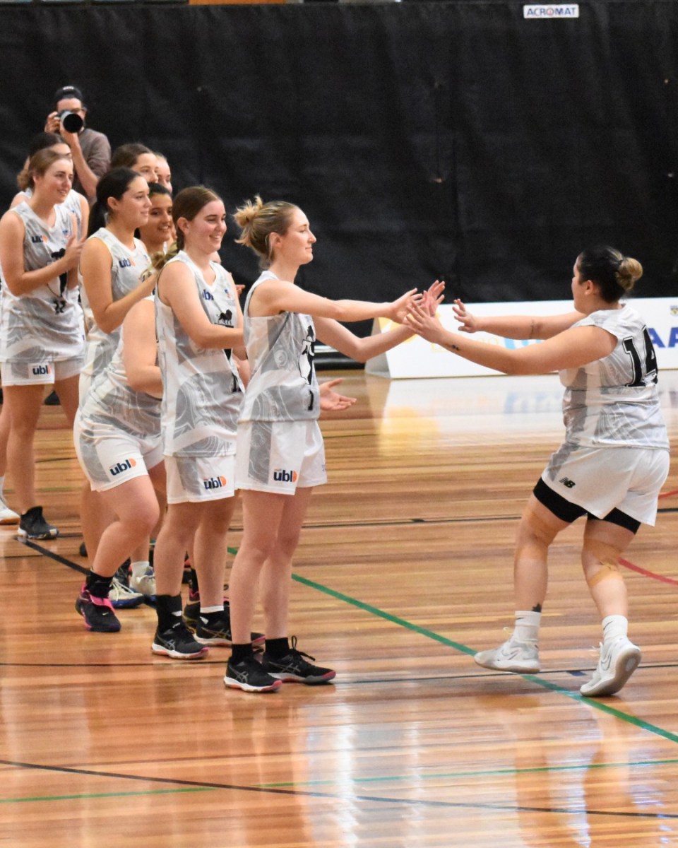 Round 5 – West the best in UBL stoush – CROSS OVER DRIBBLE